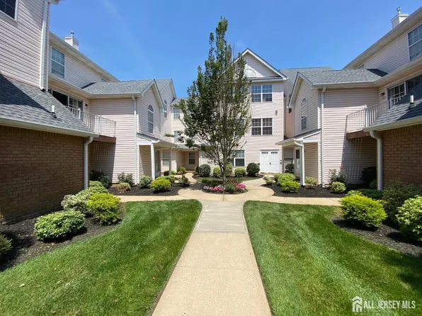 420 Plymouth Rd, North Brunswick, NJ 08902