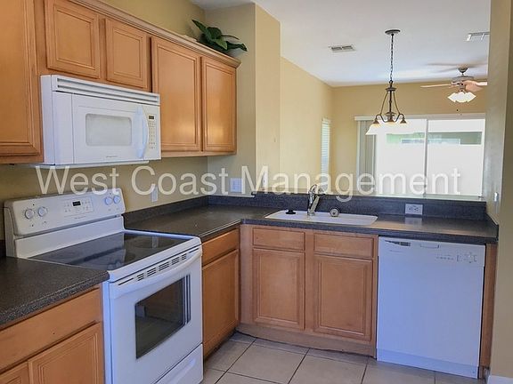 4th image of 8511 Trail Wind Dr