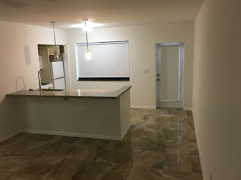 9040 Collins Ave #16 — Photo 5