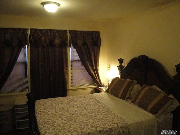 3rd image of 15022 122nd Ave
