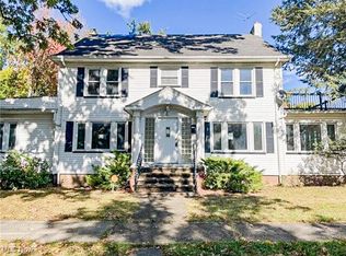 1117 Allston Rd, Cleveland Heights, OH 44121