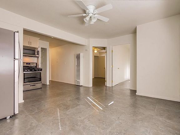 3rd image of 426 Golden Ave