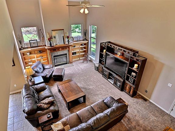 3rd image of 3331 Whirlaway Ct