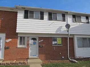 19835 Susan Ct, Clinton Township, MI 48035