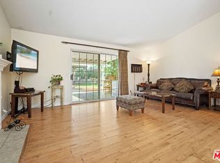 21873 Alamogordo Rd, Santa Clarita, CA 91350