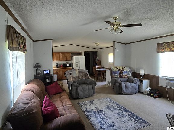4th image of 7715 Jackson Dr