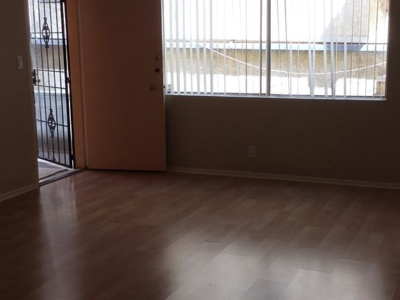 3rd image of 1244 Euclid St APT 4
