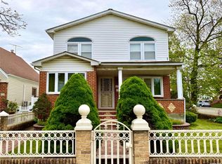 13619 244th St, Rosedale, NY 11422