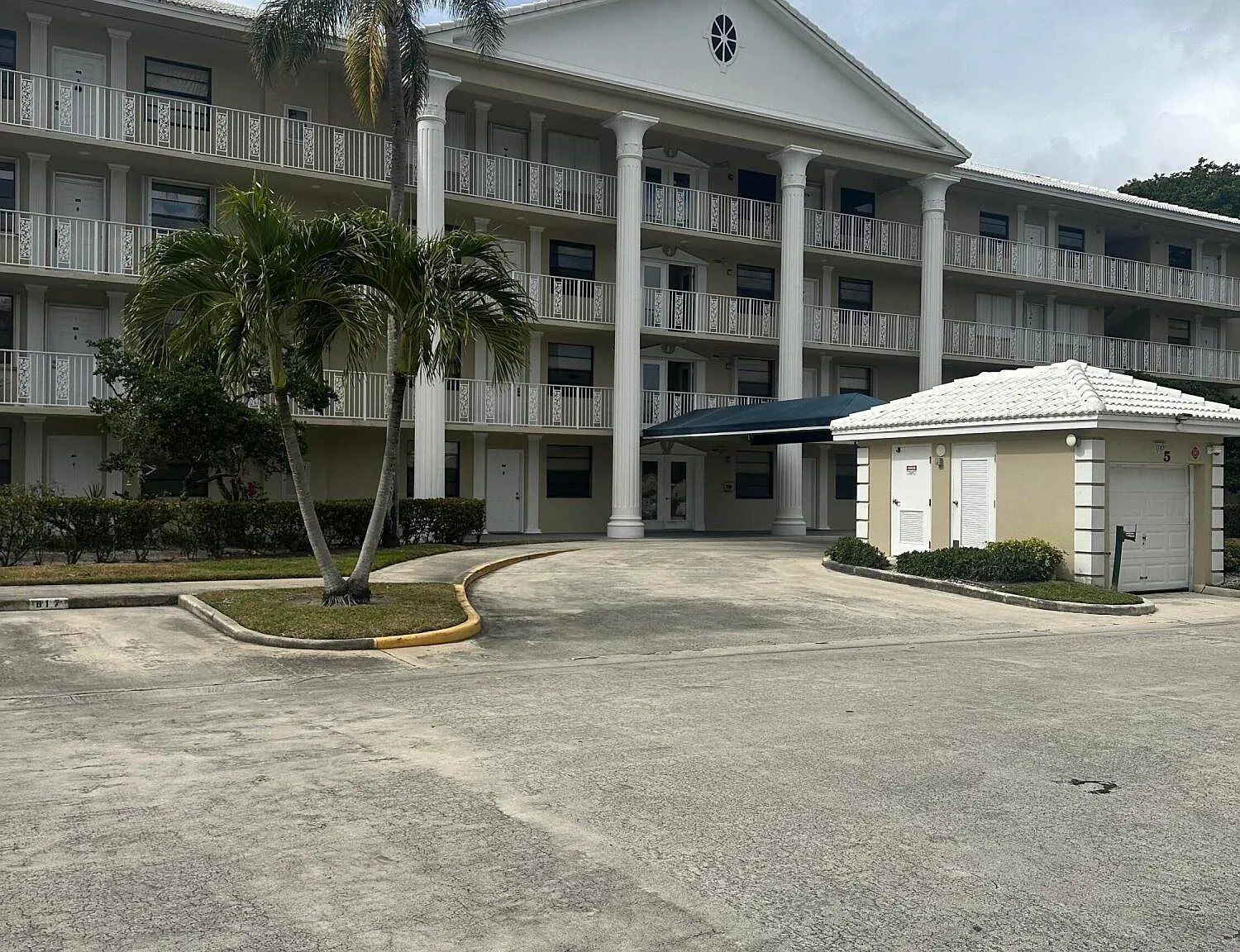 2 bed, 2.0 bath, 1442 sqft, $2,000 — Photo 1