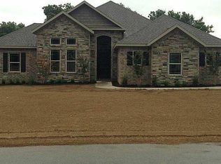 1305 Hickory St, Cave Springs, AR 72718