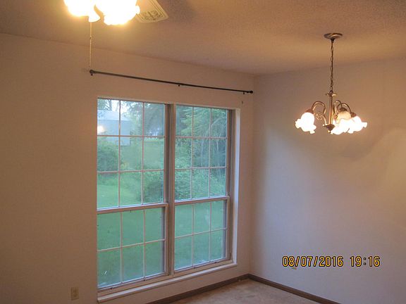5th image of 515 Virginia Ave