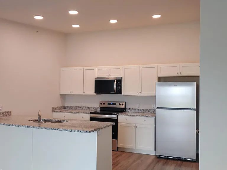 1000 Colby Ln #1101-1304 — Photo 6