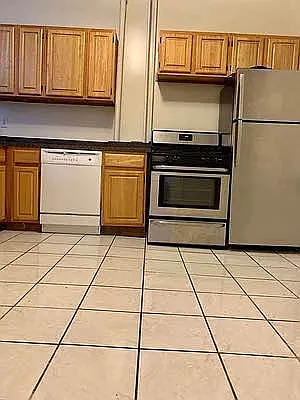 Rented by Jonis Realty | media 5