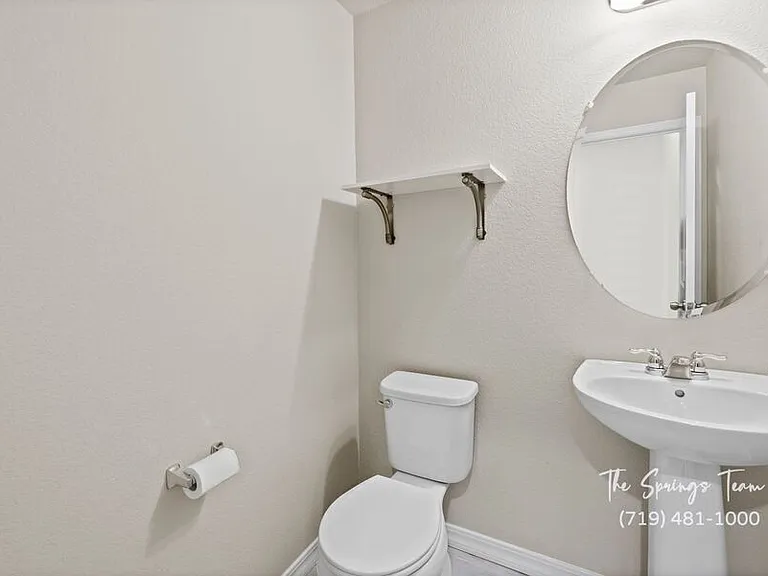 6093 Napa Dr — Photo 24