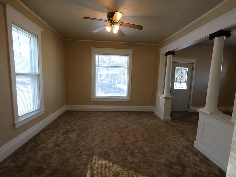104 S Garfield Ave — Photo 9