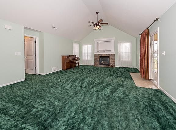 3rd image of 2212 Willow Pointe Cir