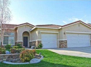 7032 Regal Park Dr, Fontana, CA 92336