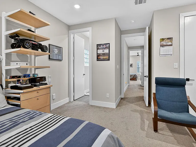 297 Estates Cir — Photo 14