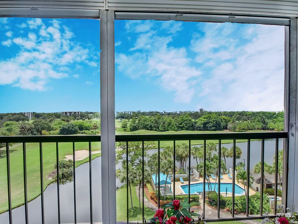 Home For Sale In Boca West