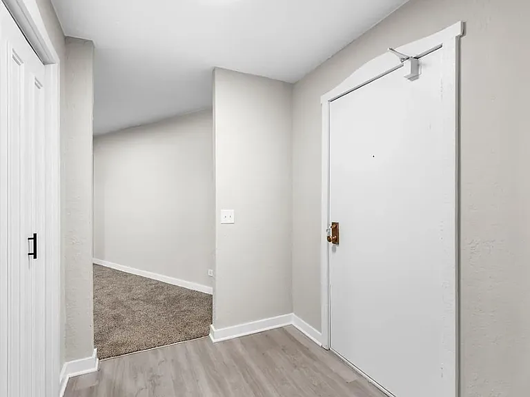1 Renaissance Pl #709A — Photo 10
