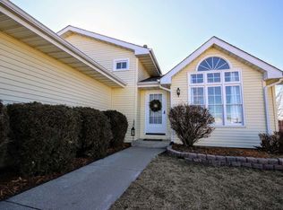 6924 Louden Dr, Loves Park, IL 61111