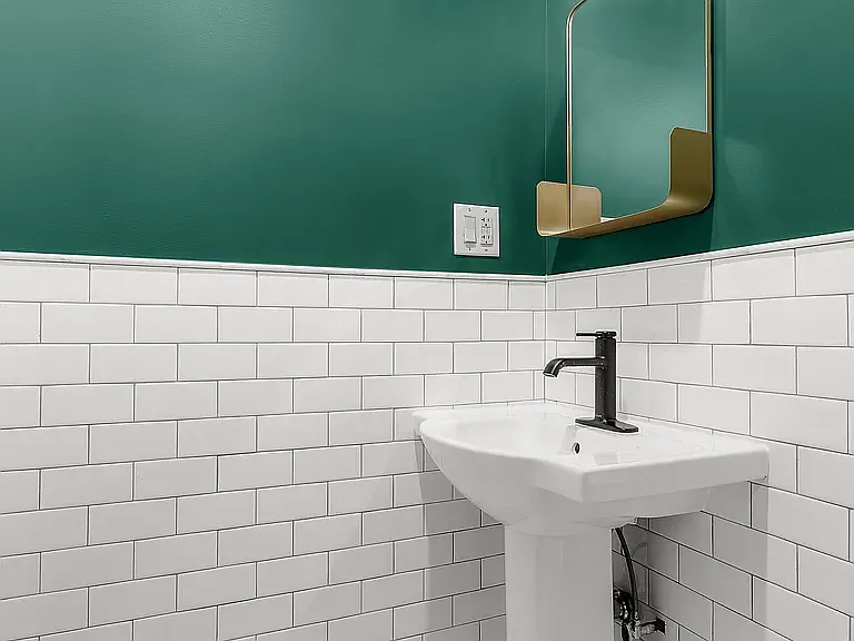 62 Newel St #3R — Photo 8