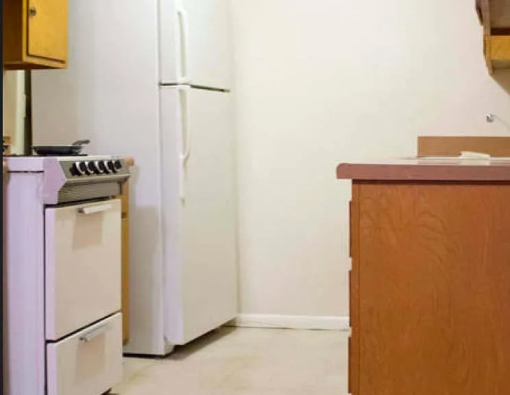 1033 Cordova St #6 — Photo 6