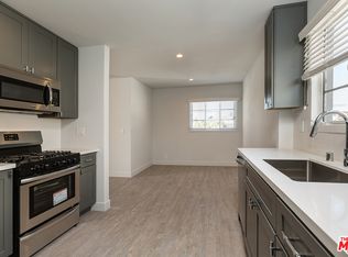 1107 S Bronson Ave #1107, Los Angeles, CA 90019