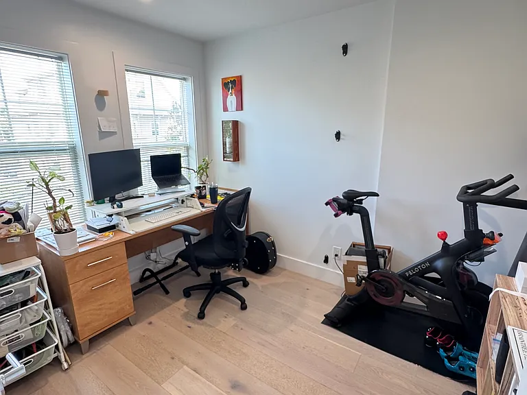 197 Vine St #2 — Photo 12