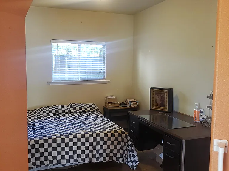 889 Walnut St #A — Photo 14