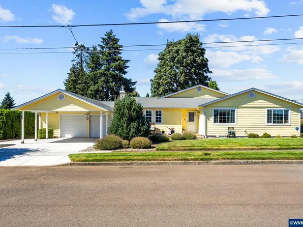 499 NE Cherry St, Sublimity, OR 97385