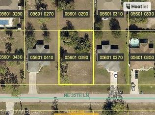 1623 NE 35th Ln, Cape Coral, FL 33909