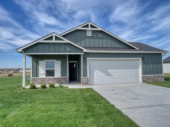 1325 Robin Dr, McPherson, KS 67460
