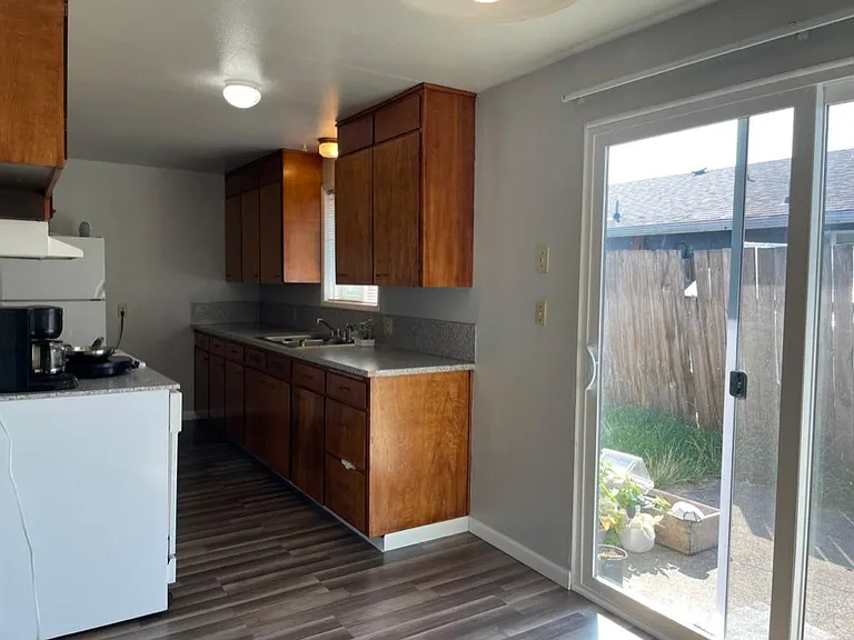 2549 Sherman St SE #2549 — Photo 6