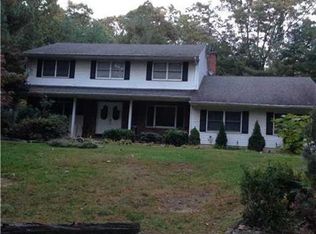 4 Gerard Ct, Milltown, NJ 08850