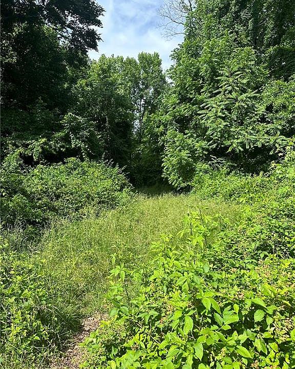 2nd image of 3627 Milhaven Rd