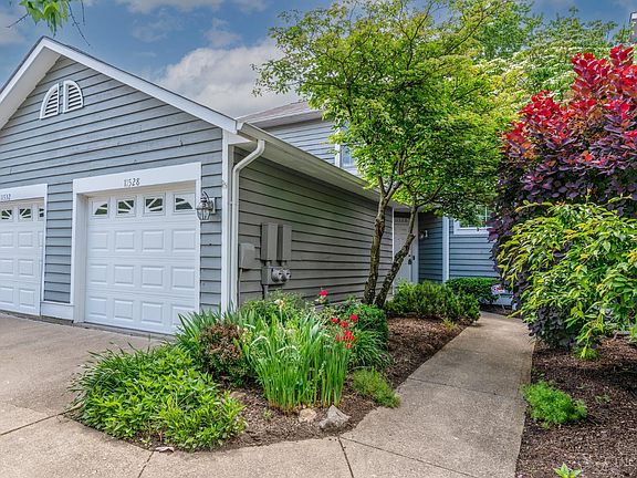 2nd image of 11528 Symmes Gate Ln
