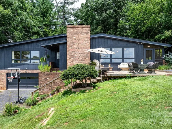 109 Joe Teague Rd, Hickory, NC 28601