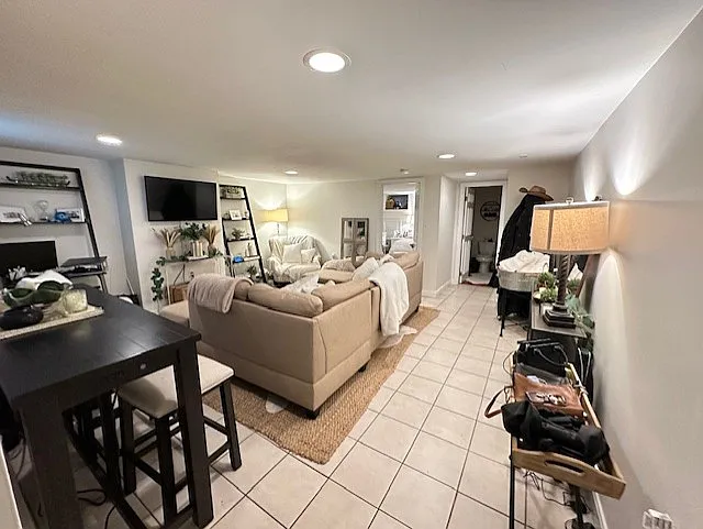 17 Greenough Ln #3 — Photo 3