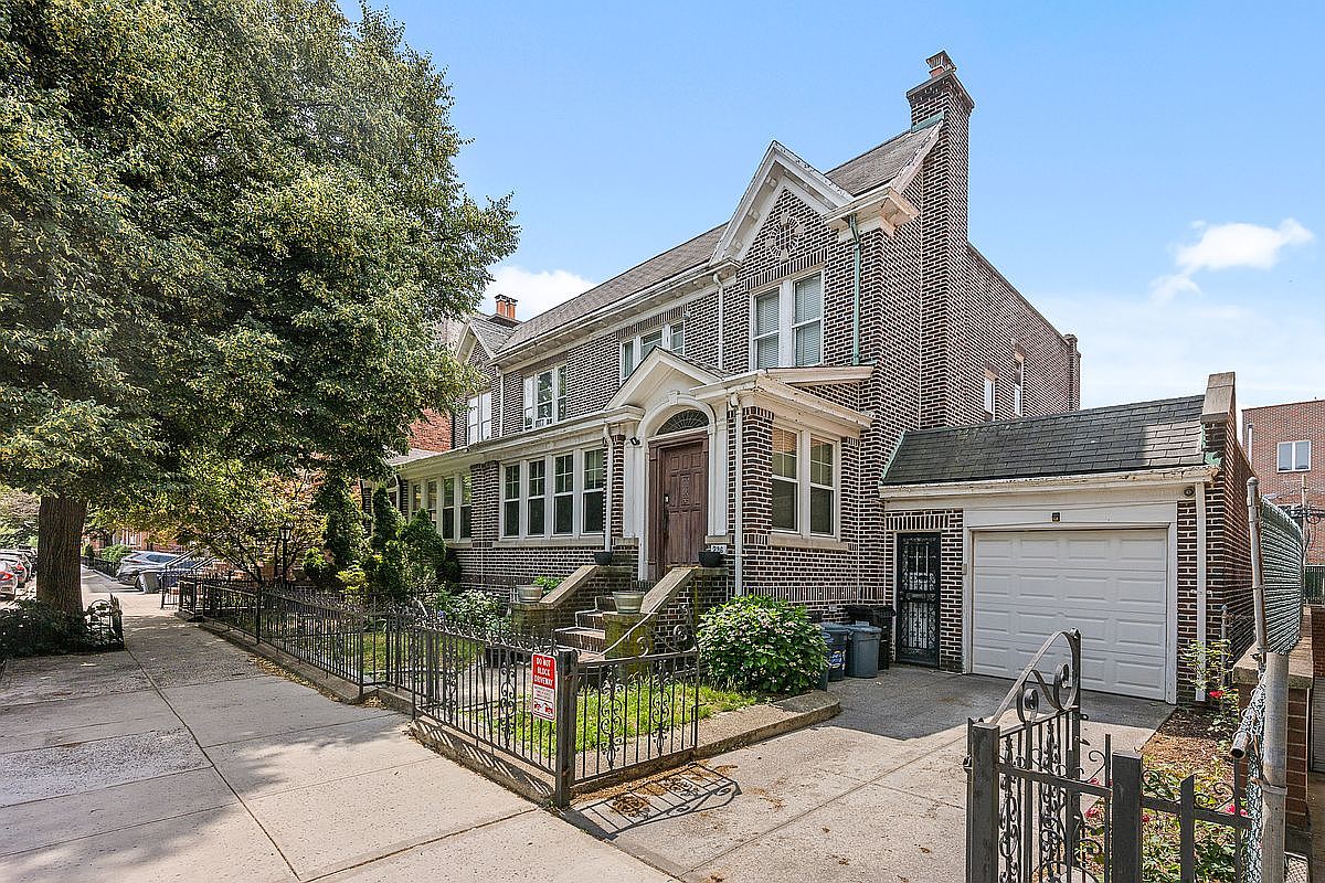 236 74th St, Brooklyn, NY 11209 | MLS #S1835634 | Zillow