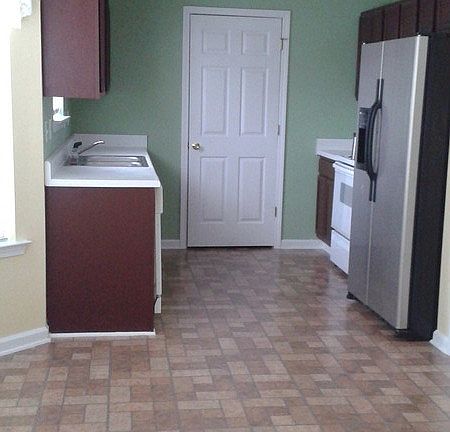 Kitchen & laundry room
