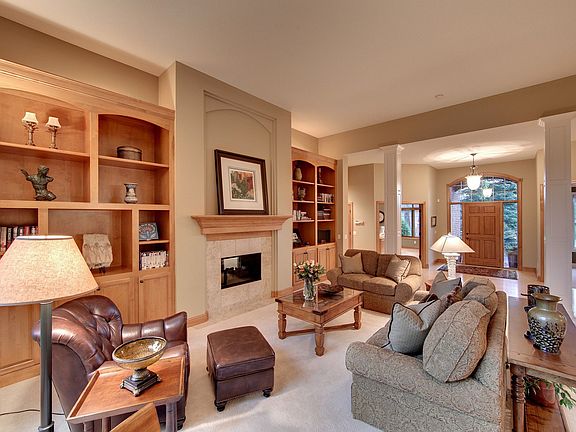 Two sided gas fireplace and 