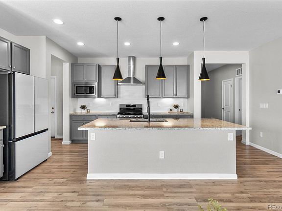 2nd image of 931 W Hopkins Drive