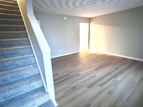 5th image of 2305 Fairbanks Ave APT B