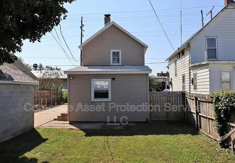 307 Washington St — Photo 3