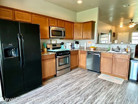 4th image of 11801 NW 136th Ter