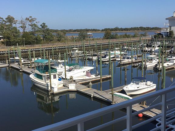 5th image of 5401 Marina Club Dr