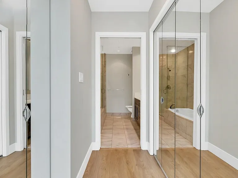 499 Broughton St #301 — Photo 20