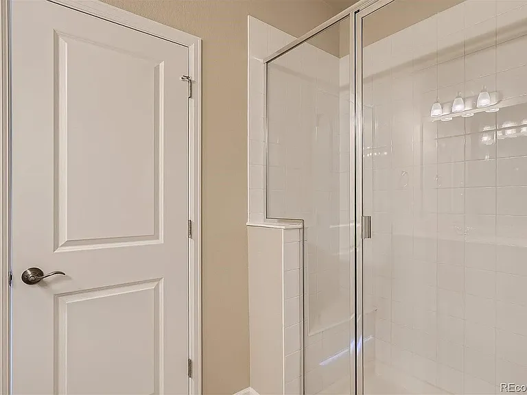 1849 S Poplar Ct — Photo 7