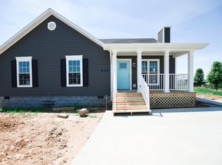 517 W Classic Village Ln, Mt Sterling, KY 40353